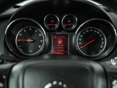 Opel Astra 1.4 Turbo AT (140 л. с.)