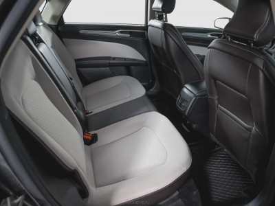 Ford Mondeo 2.0 EcoBoost AT (199 л. с.)