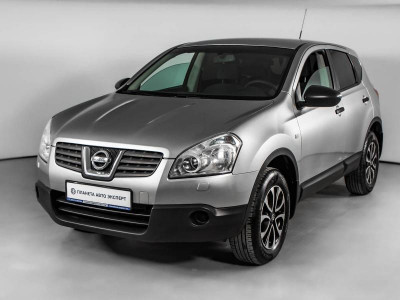 Nissan Qashqai 2.0 MT 4WD (140 л. с.)