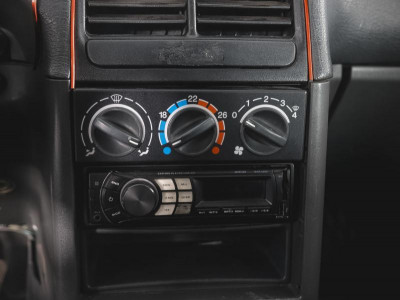 LADA 2112 1.6 MT (89 л. с.)