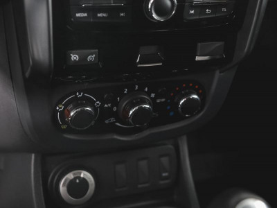 Renault Duster 2.0 MT 4x4 (143 л. с.)