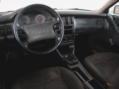 Audi 80 1.8 MT (75 л.с.) бензин
