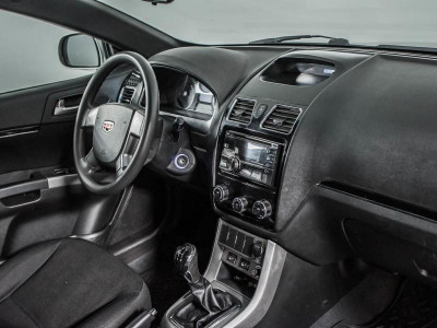 Geely Emgrand EC7 1.8 MT (126 л. с.)