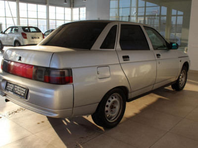 LADA 2110 1.6 MT 21104 (89 л. с.)