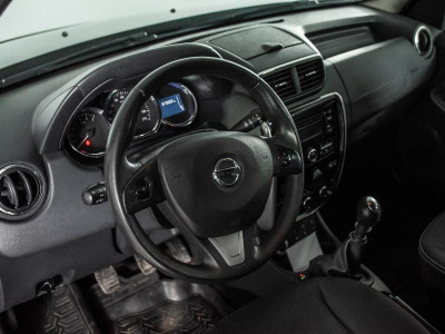 Nissan Terrano 2.0 MT AWD (143 л. с.)