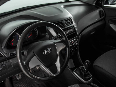 Hyundai Solaris 1.6 MT (123 л. с.)