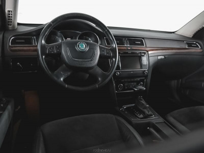 ŠKODA Superb 1.8 TSI DSG (152 л. с.)