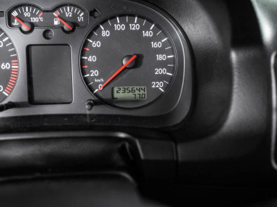 Volkswagen Golf 1.4 MT (75 л. с.)