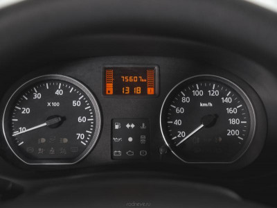 Renault Logan 1.6 MT (84 л. с.)