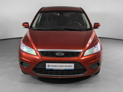 Ford Focus 1.6 MT (101 л. с.)