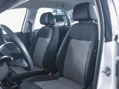 Volkswagen Polo 1.6 MT (105 л. с.)