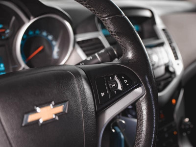 Chevrolet Cruze 1.8 MT (141 л. с.)