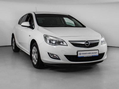 Opel Astra 1.6 AT (115 л. с.)