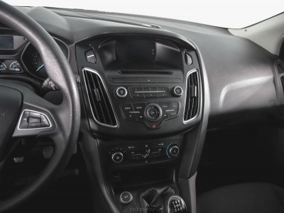 Ford Focus Хетчбэк 1.6 Ti-VCT MT (105 л. с.)