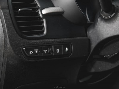 Kia Rio 1.4 MT (100 л. с.)