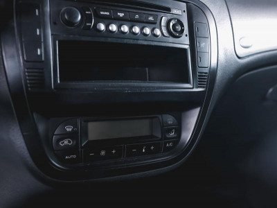 Citroen C2 1.4 AT (75 л. с.)