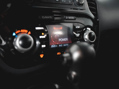 Nissan Juke 1.6 CVT (117 л. с.)