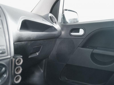 Ford Fiesta 1.6 MT (99 л. с.)