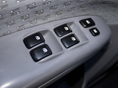 Kia Carnival 2.7 AT (189 л.с.)
