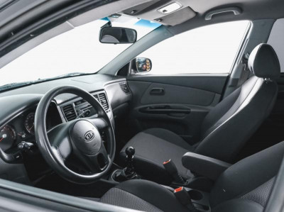 Kia Rio 1.4 MT (97 л. с.)