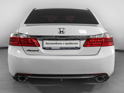 Honda Accord 2.4 AT (180 л. с.)