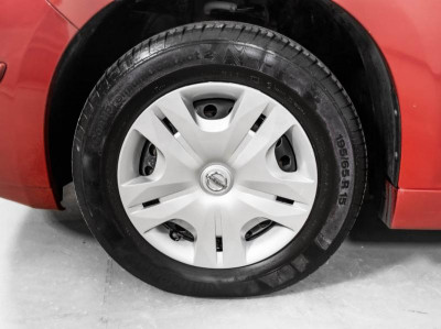 Nissan Tiida 1.6 MT (110 л. с.)