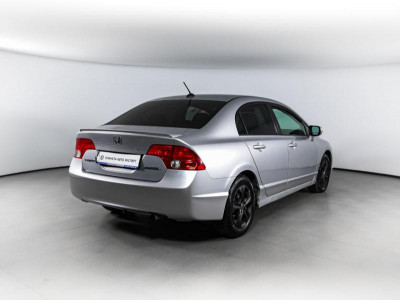 Honda Civic 1.5 AT (92 л.с.)