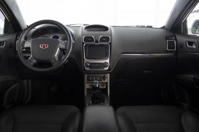 Geely Emgrand EC7 1.8 MT (126 л. с.)