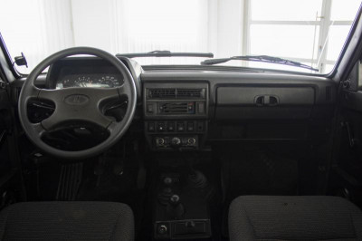 LADA 4x4 3 дв. 1.7 MT 8 кл. (Евро-4) (83 л. с.)