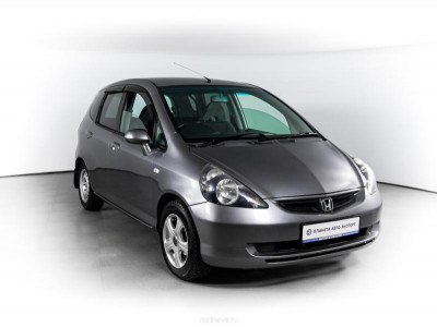 Honda Fit 1.3 CVT (86 л. с.)