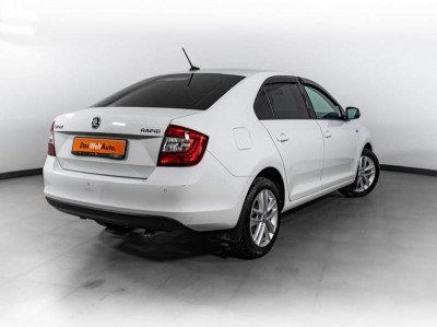 ŠKODA RAPID 1.6 AT (110 л. с.)