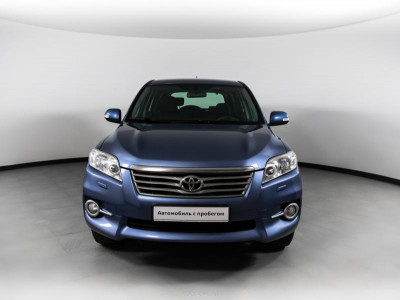 Toyota RAV4 2.0 MT (148 л.с.)