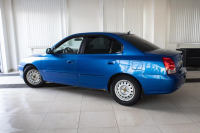 Hyundai Elantra 2.0 MT (139 л.с.)