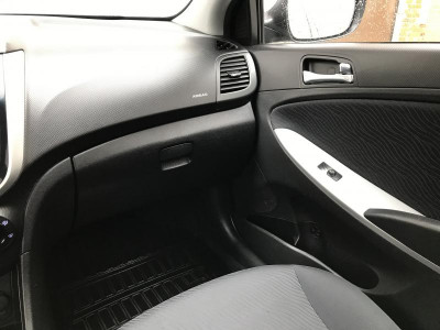 Hyundai Solaris 1.4 MT (107 л. с.)