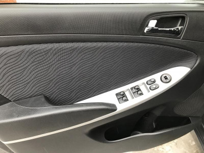 Hyundai Solaris 1.4 MT (107 л. с.)