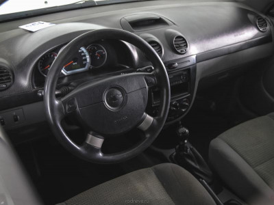 Chevrolet Lacetti 1.4 MT (95 л. с.)