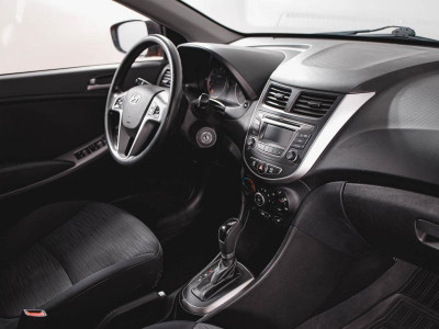 Hyundai Solaris 1.6 AT (123 л. с.)
