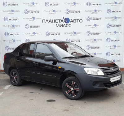 LADA Granta седан 1.6 MT 8кл (82 л. с.)
