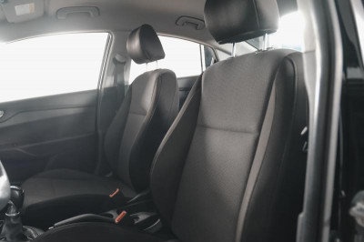 Hyundai Solaris 1.4 MT (100 л.с.)