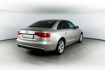 Audi A4 1.8 TFSI multitronic (170 л. с.)