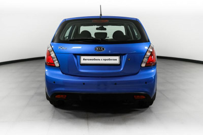 Kia Rio 1.4 AT (97 л. с.)