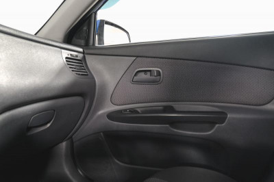 Kia Rio 1.4 AT (97 л. с.)