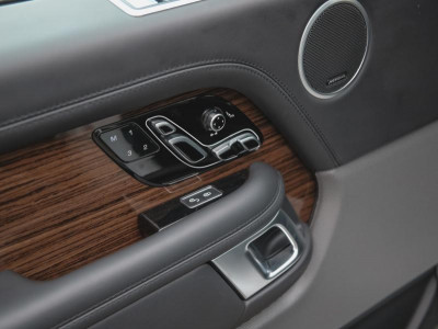 Land Rover Range Rover 4.4d AT (339 л.с.) 4WD