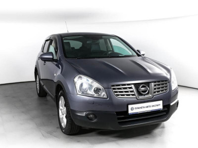 Nissan Qashqai 2.0 CVT FWD (140 л. с.)