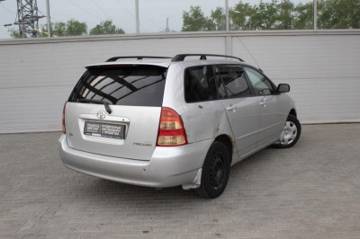 Toyota Corolla Fielder 1.8 AT (136 л.с.)