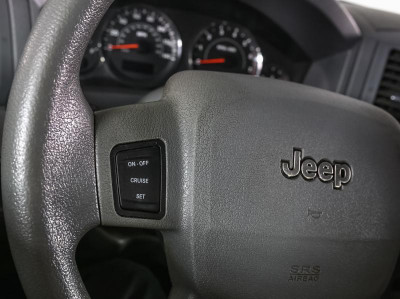 Jeep Cherokee 3.7 AT (205 л. с.)