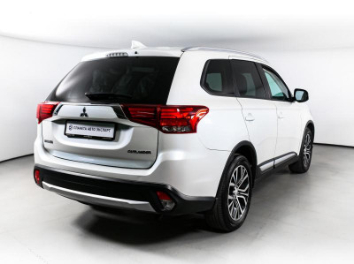 Mitsubishi Outlander 2.4 CVT 4WD (167 л.с.)