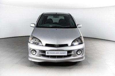 Daihatsu YRV 1.3 AT (90 л. с.)