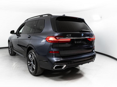 BMW X7 xDrive30d Steptronic (249 л.с.)