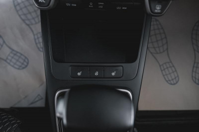 Kia Rio 1.6 AT (123 л. с.)